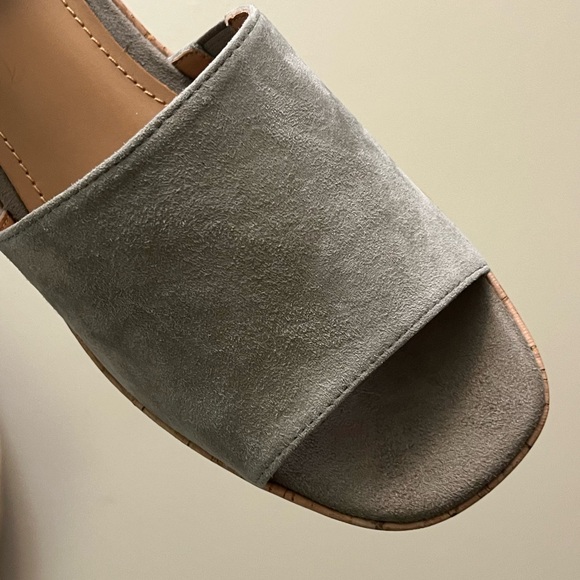🆕 Lisa Vicky Brand Women's Greenish gray Wedge Sandals. - Picture 15 of 15